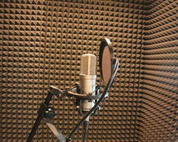 Шумоизоляция студии звукозаписи акустическим поролоном