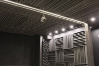 Акустическая коррекция и звукоизоляция домашнего кинотеатра панелями из акустического поролона и звукоизоляционными материалами macsound prof